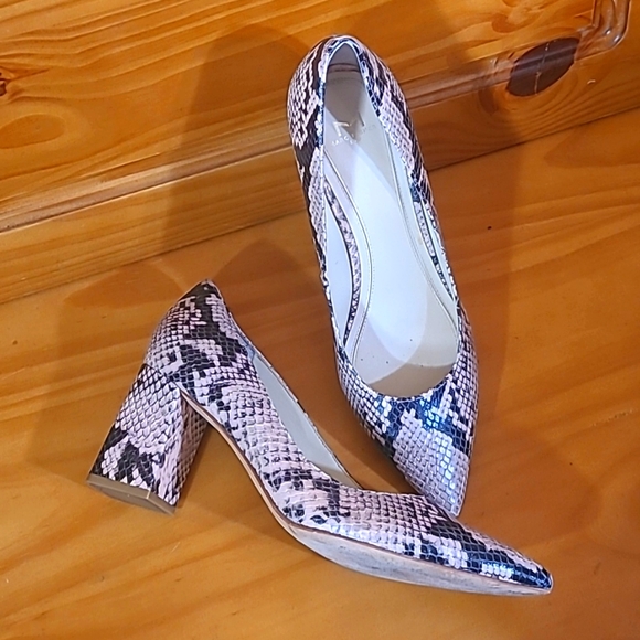 Marc Fisher Ltd Python Print Block Heels - Picture 1 of 13